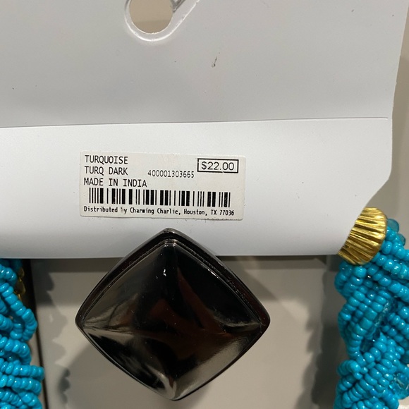 NWT Hypo allergenic Turquoise Necklace - Picture 2 of 2